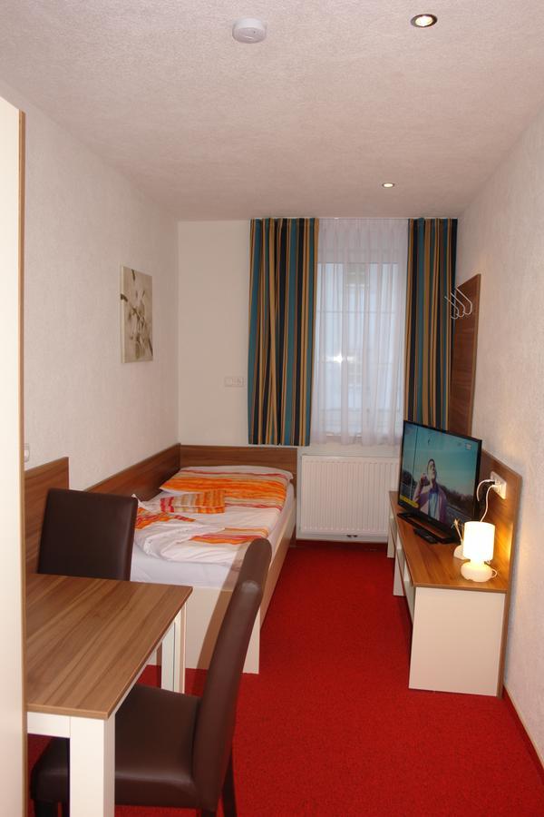 Hotel Garni Daniela Urich Schwanenstadt Esterno foto