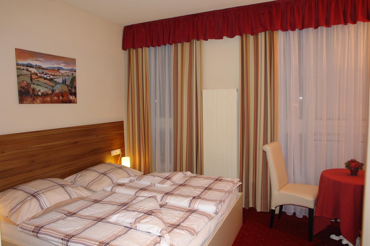 Hotel Garni Daniela Urich Schwanenstadt Esterno foto